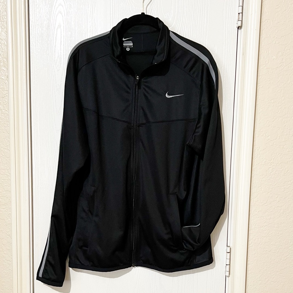 [Nike] Men’s Lightweight Athletic Jacket Full Zip Mesh Side Panels Size Medium